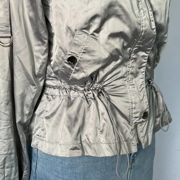 Guess Women's Jacket, silver (Metallic) Authentic Brand est. 1981, Sz L - Picture 5 of 16